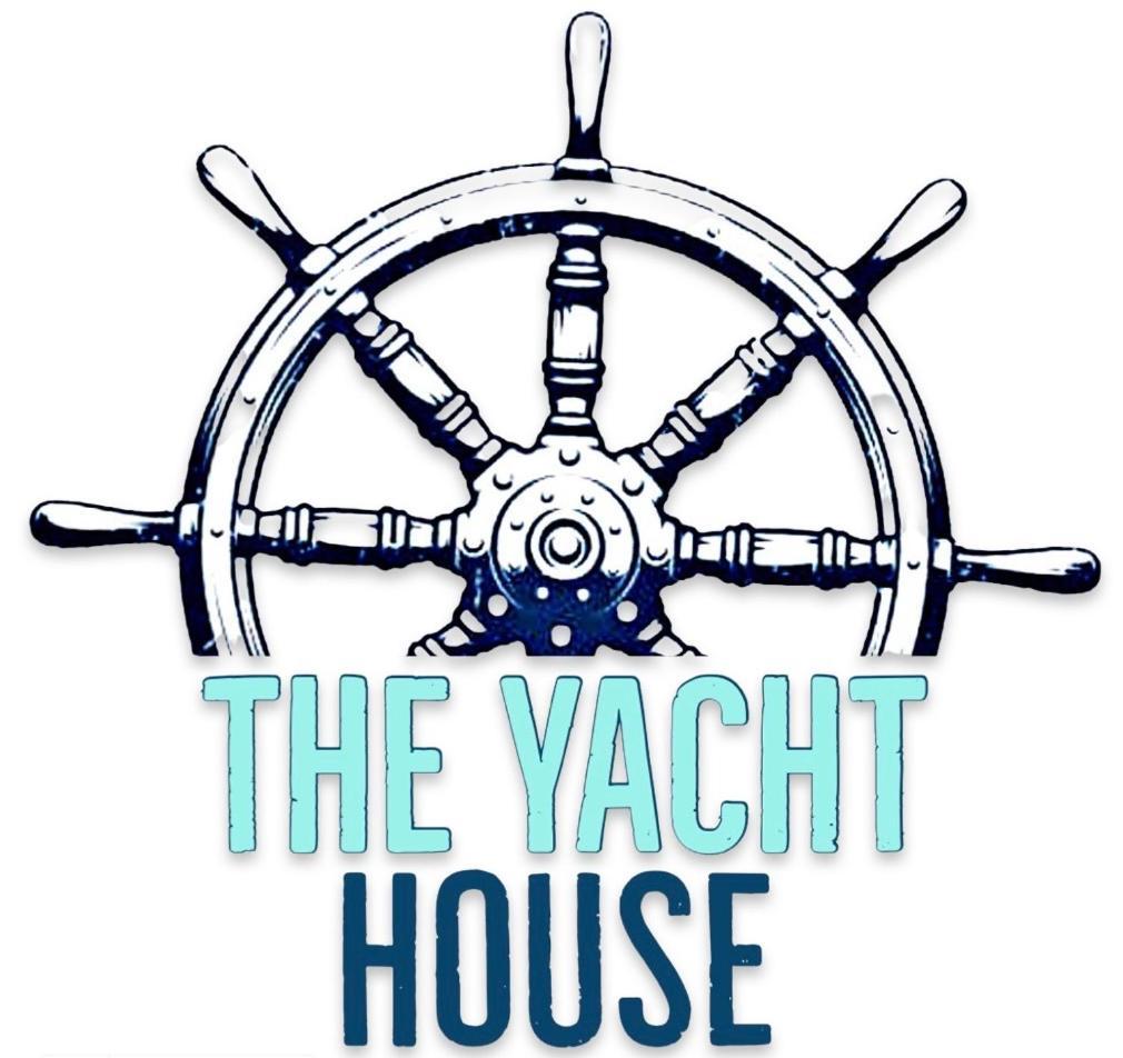 The Yacht House Hotel Hartbeespoort Exterior photo